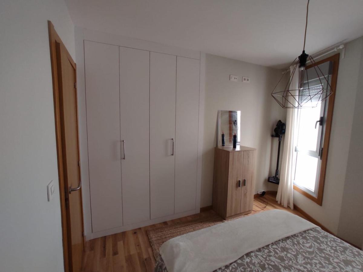 Atico Nuevo En Arteixo Con Plaza De Garaje Apartment Luaran gambar